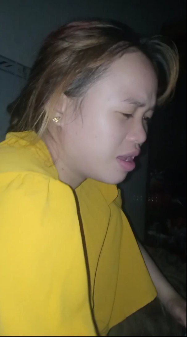 Nữ gia sư dạy anh
